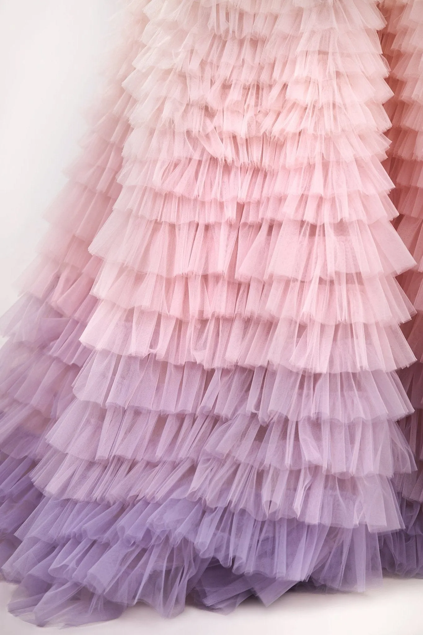 Charming frill-layered ombre maxi skirt ball gown