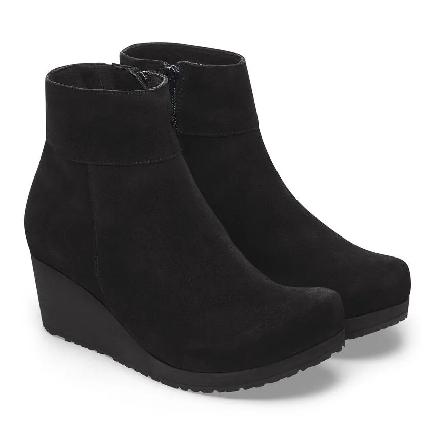 Ebba Black Suede Shoes