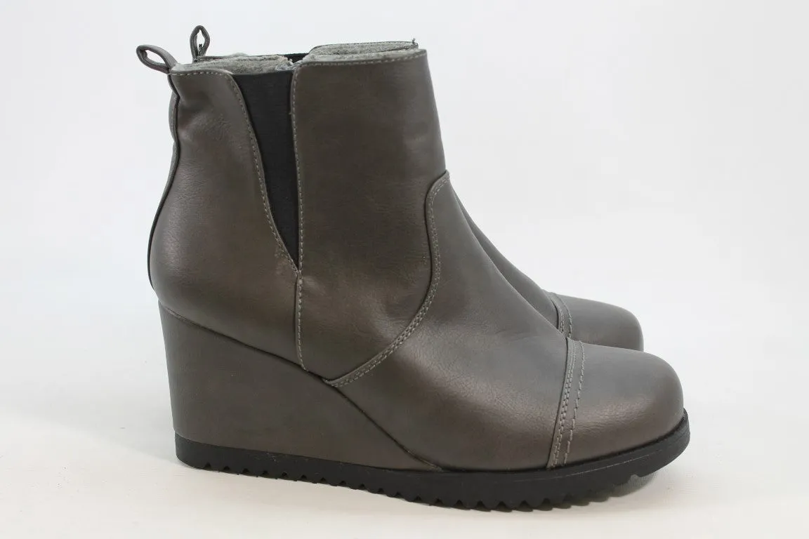 Khombu Daisy Dark Grey Women's Boots Size 8.5M (ZAP17673)