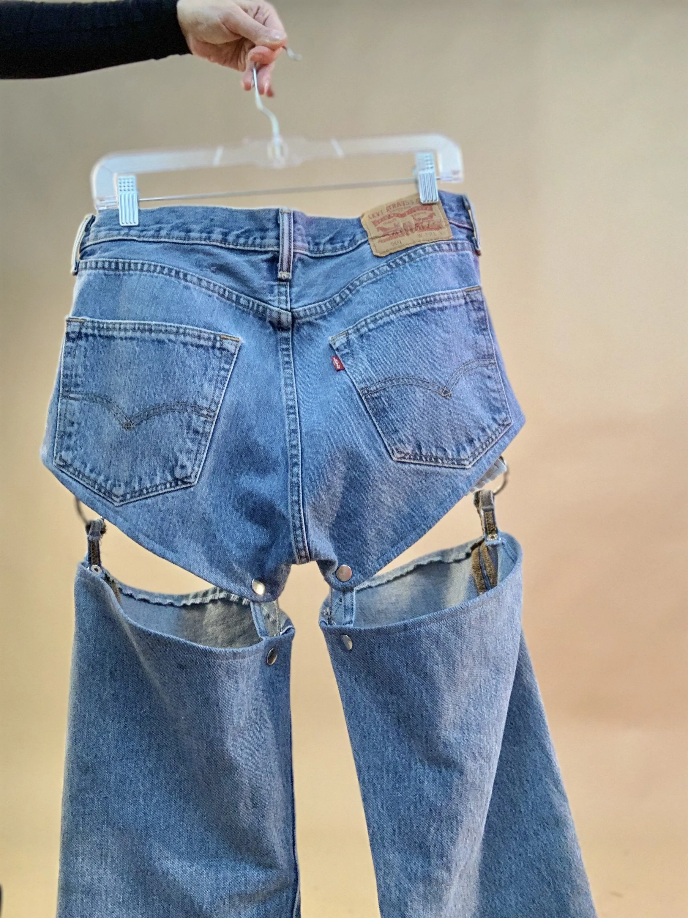 Snap off jeans for customization