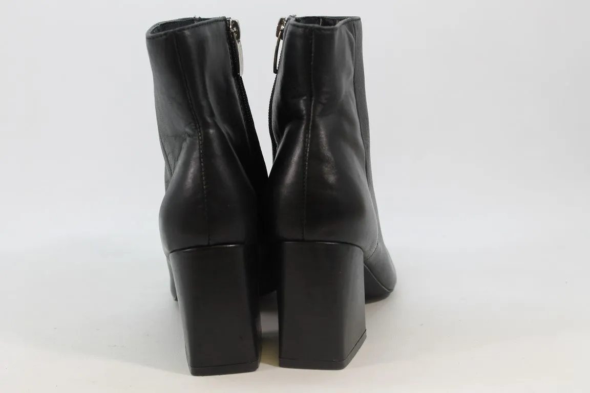 Steve Madden Black Boots 8M