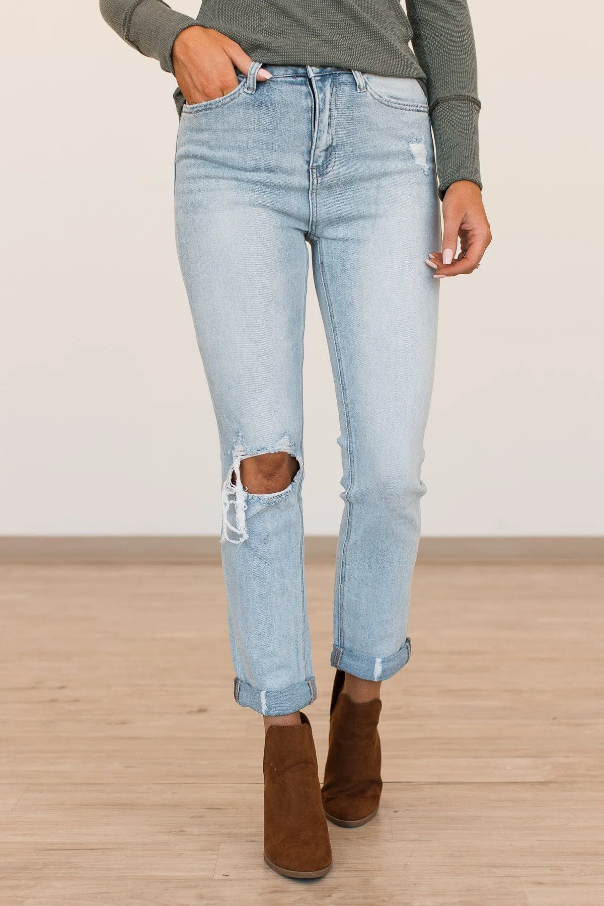 Vervet Slim Straight Jeans - Angela Wash.