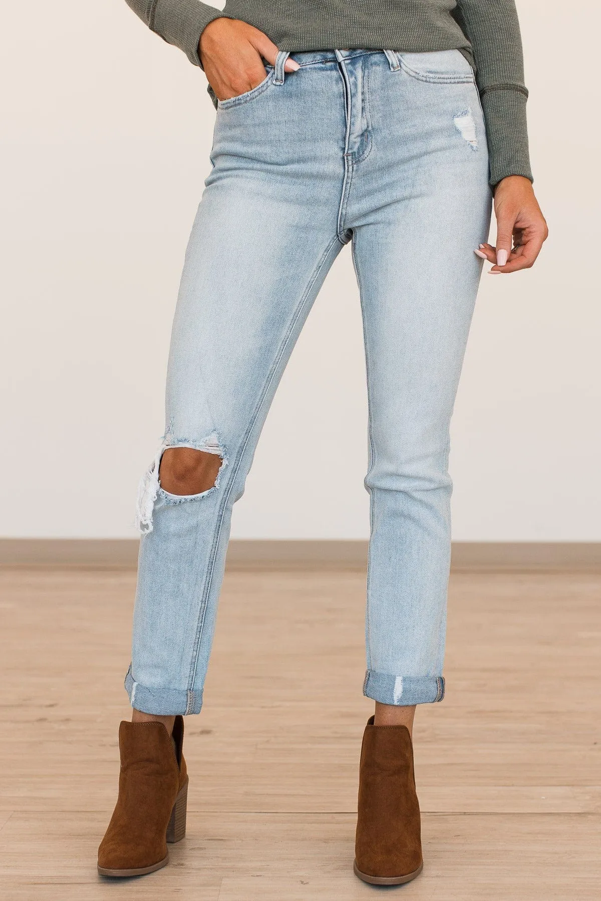 Vervet Slim Straight Jeans - Angela Wash.