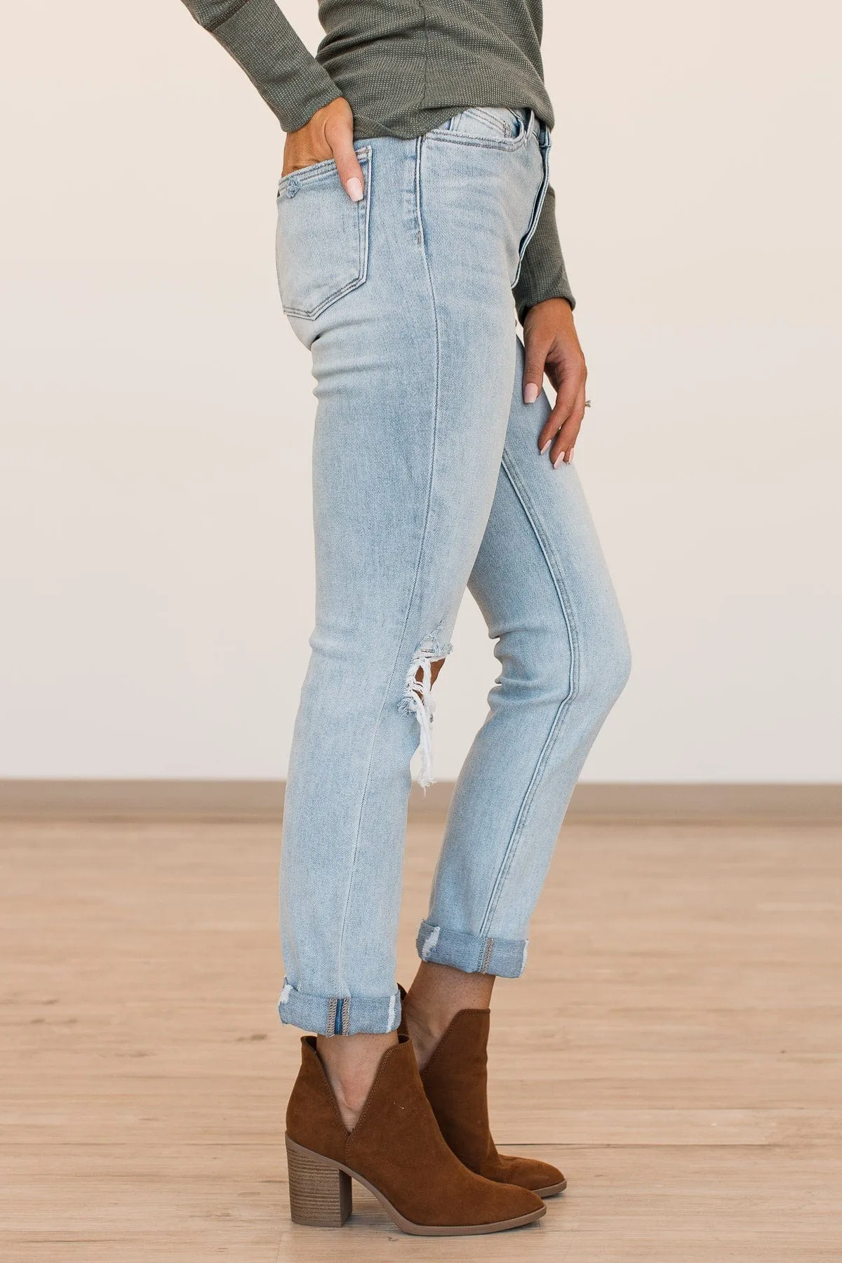 Vervet Slim Straight Jeans - Angela Wash.