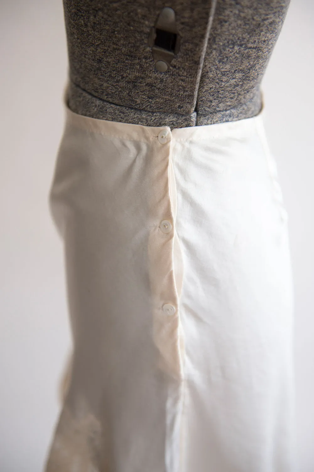 Vintage Women’s Bottoms and Silk Bloomers - Retro Ladies' Pants and Silk Undergarments