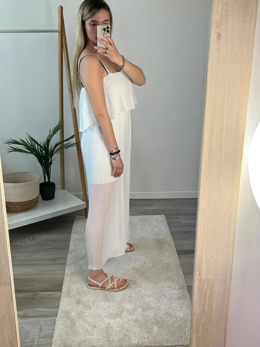 White pleated jumpsuit in Portofino style.