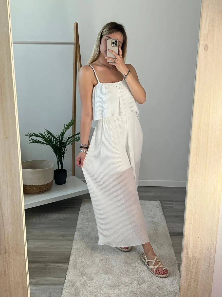 White pleated jumpsuit in Portofino style.